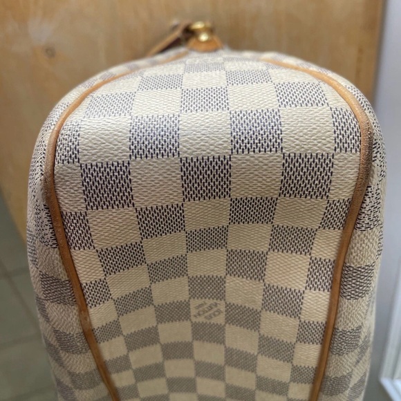 Louis Vuitton Siracusa MM Beige/Tan Damier Azur Shoulder Bag - Picture 7 of 9
